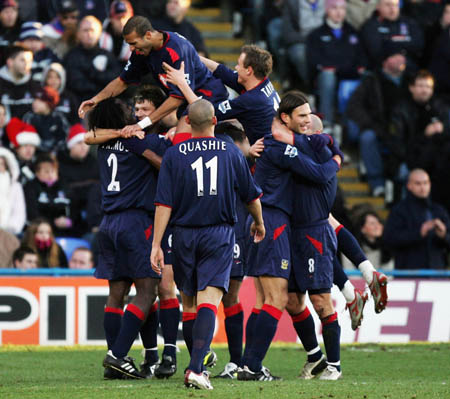 在强手环伺 在强手环伺